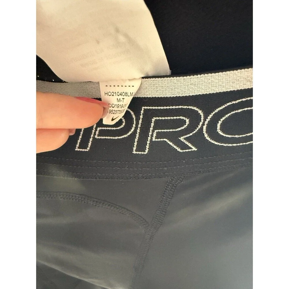 Nike Pro Leggings Mens MT Tight Fit 3/4 Length Black Dri Fit Swoosh Logo